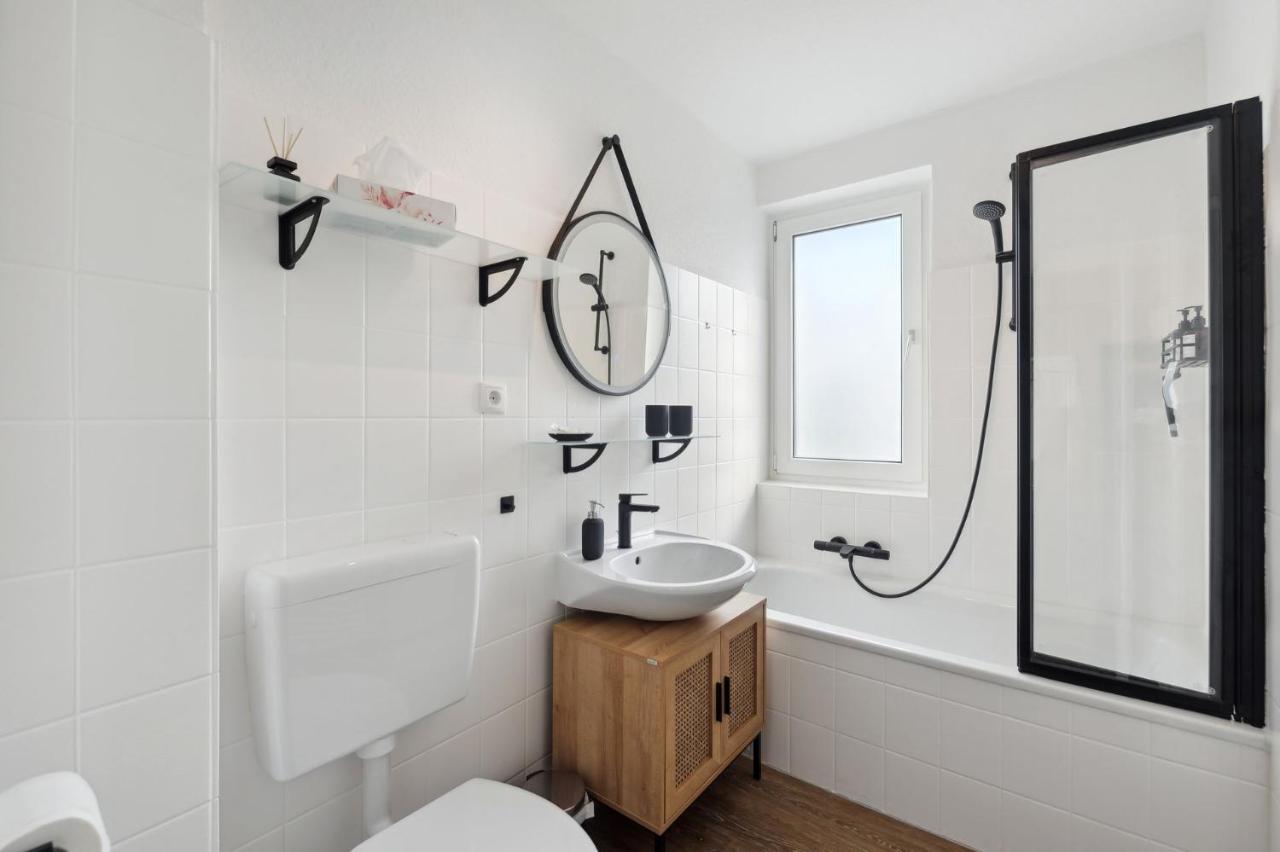 Amalfi Apartments A01 - Gemuetliche 2 Zi-Wohnung Mit Boxspringbetten Und Smart Tv Kaiserslautern Esterno foto