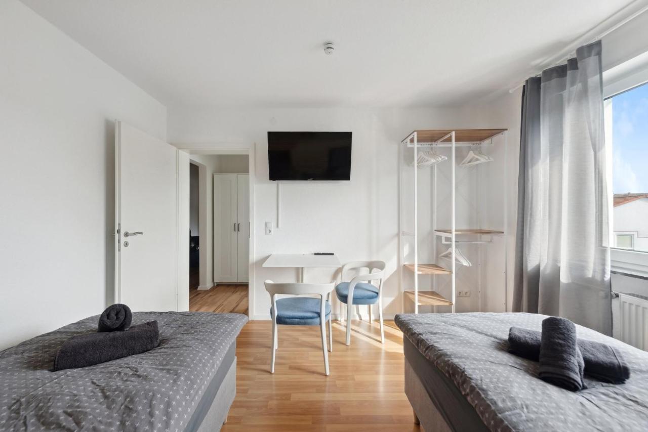 Amalfi Apartments A01 - Gemuetliche 2 Zi-Wohnung Mit Boxspringbetten Und Smart Tv Kaiserslautern Esterno foto